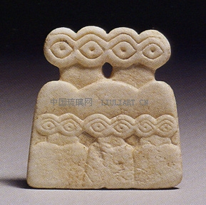 Calcite idol, Tell Brak, circa late 4th Millennium B.C..jpg