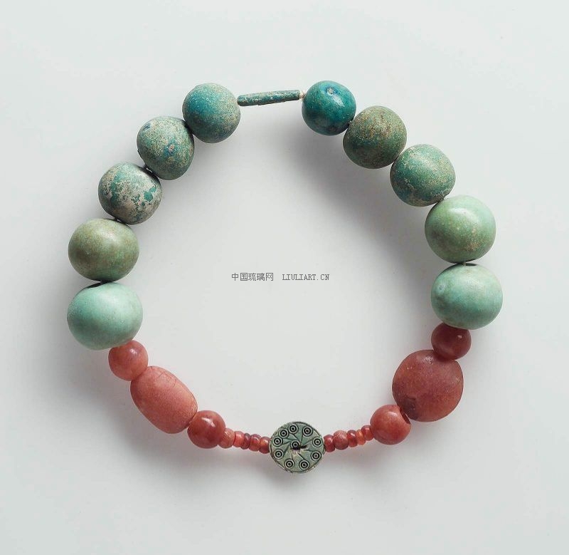 String of beads_1991C1783 B.C.jpg